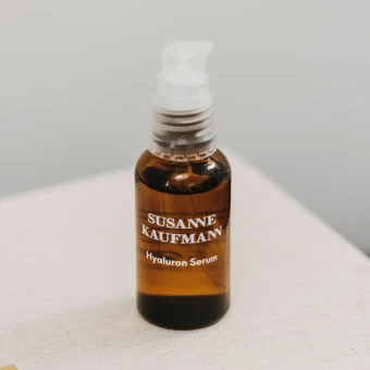 Susanne Kaufmann Hyaluron Serum Feuchtigkeitsspendend 30 Ml 4 Susanne Kaufmann Hyaluron Serum Feuchtigkeitsspendend 30 Ml – Bild 2