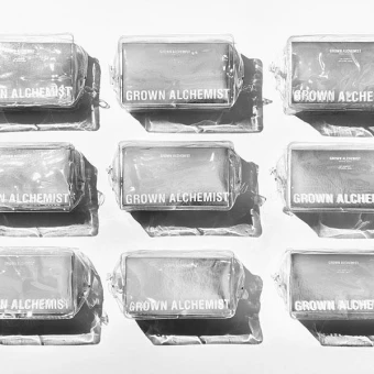 GROWN ALCHEMIST Lip + Hand Kit Limited Edition 7 GROWN ALCHEMIST Lip + Hand Kit Limited Edition – Bild 5