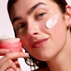 CAUDALIE Vinosource-Hydra SOS Creme Intensive Feuchtigkeit 50 Ml -Parfumwelt 1404806 CAUDALIE Vinosource Hydra SOS Creme intensive Feuchtigkeit 50 ml.34a3b801